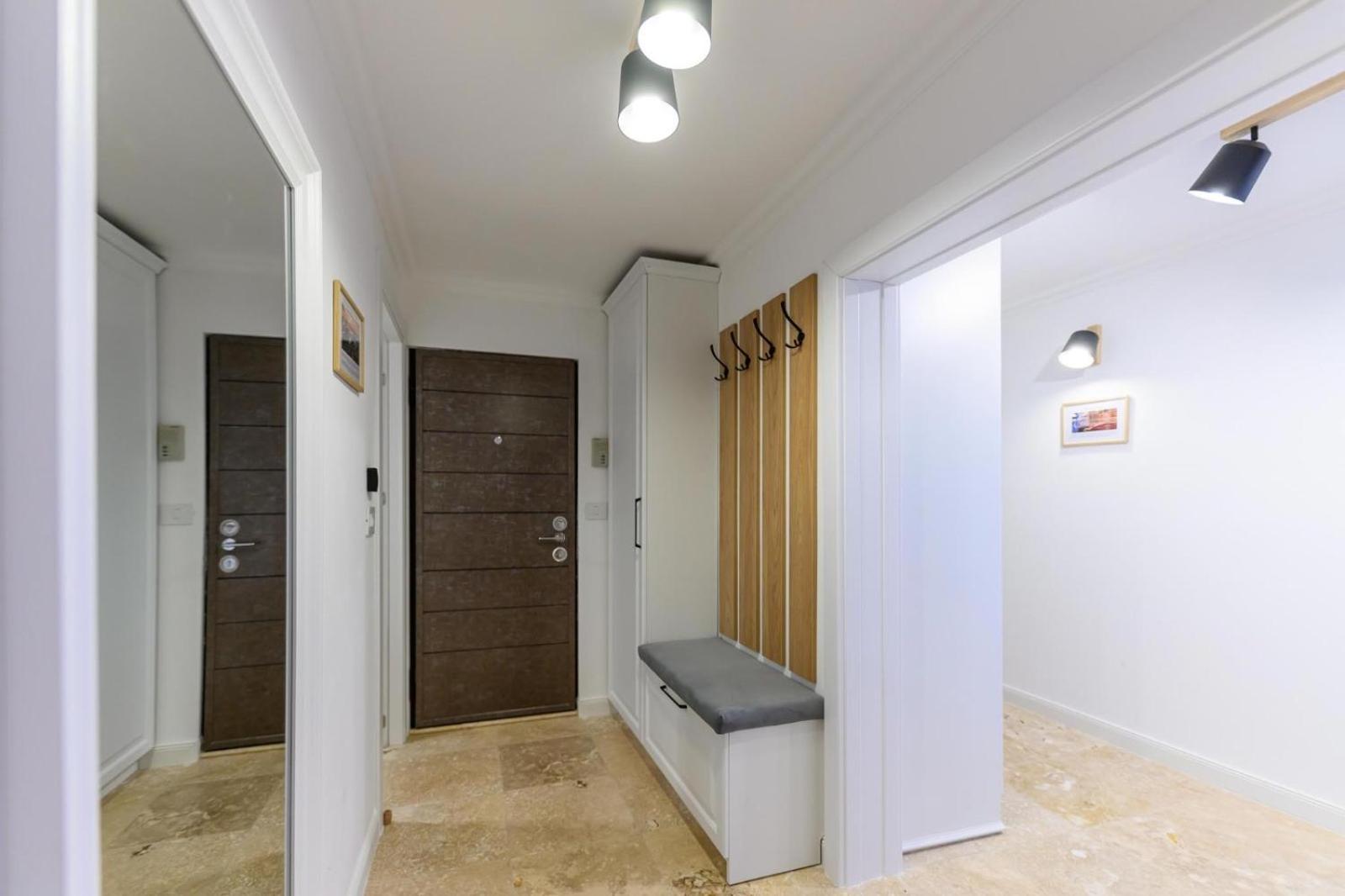Five Stars Apartment Timişoara Exteriör bild